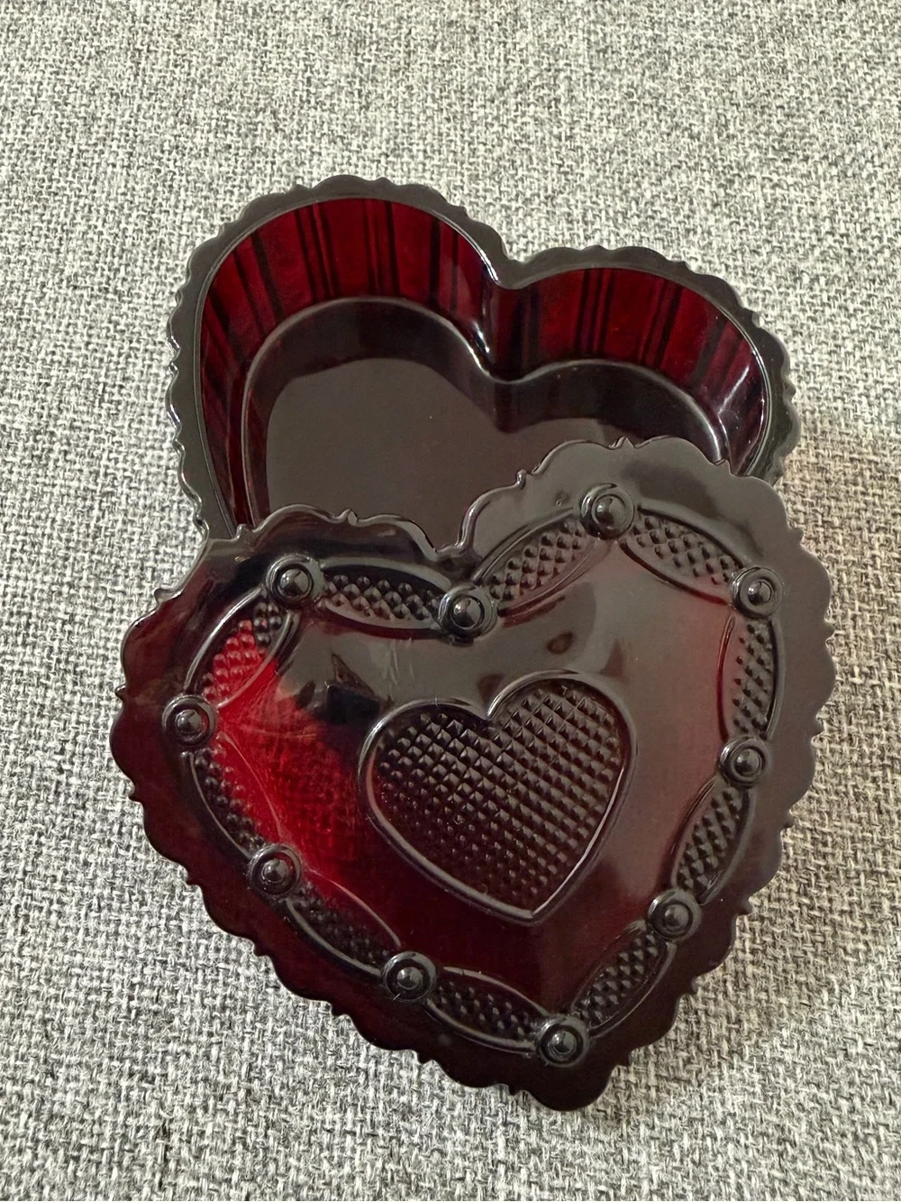 Vintage Avon Heart Cape Cod Red Glass Jewelry Trinket Dish